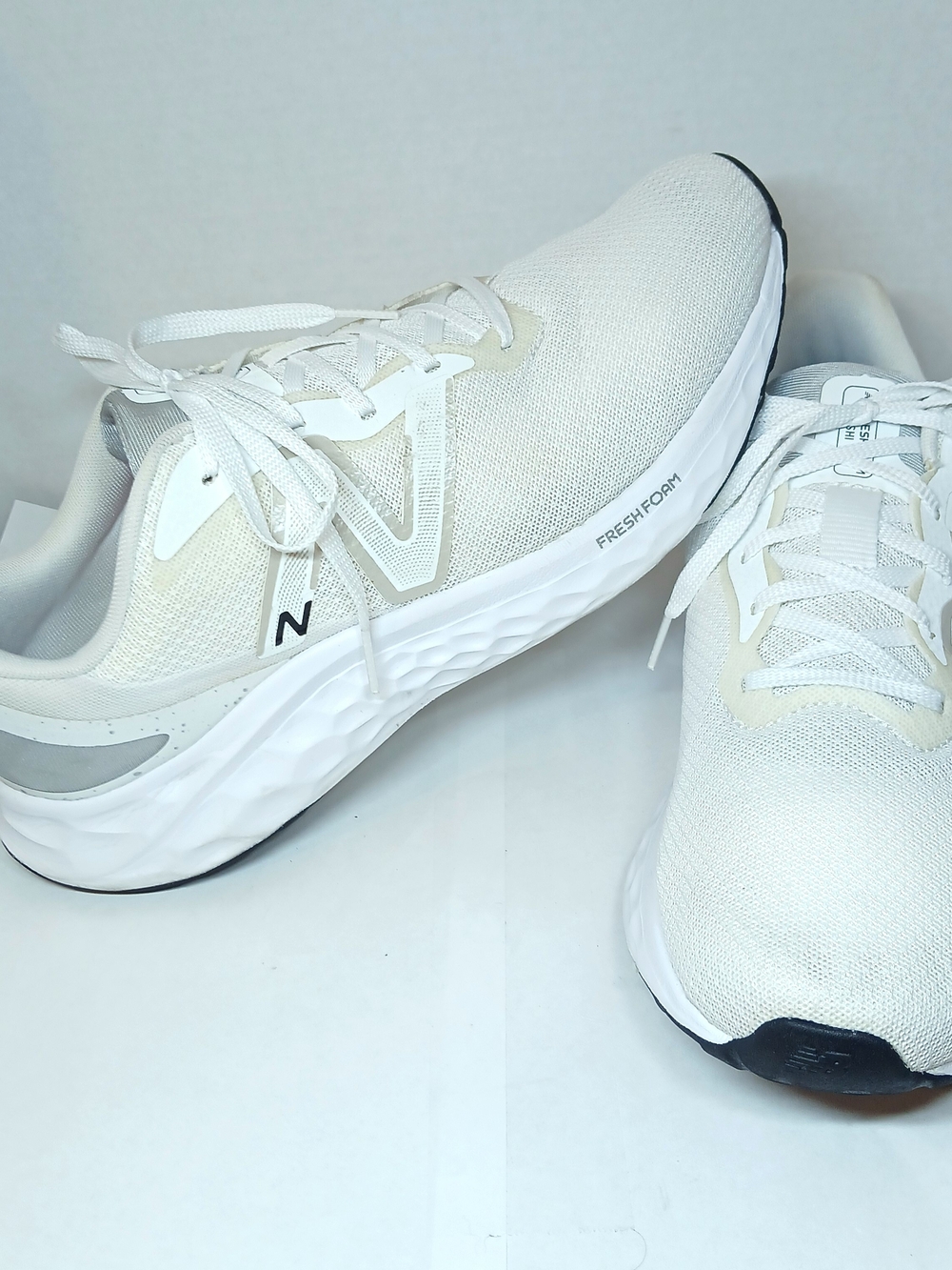 New Balance Fresh Foam Arishi MARISLW4 Mens 12 D White/Black/Gray Sneakers